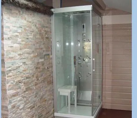 Bungalow, 3